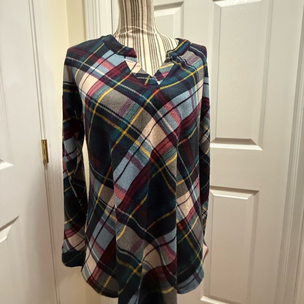 Grace and Lace Soft Flannel Plaid Long Sleeve Top Medium